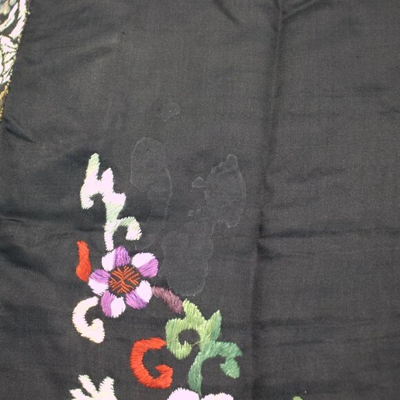 Antique Silk Hand Embroidered Asian Table Square/Shawl - Picture 4 of 6